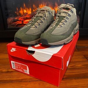 Nike Air Max 95 SE - medium olive/ black-rough green
